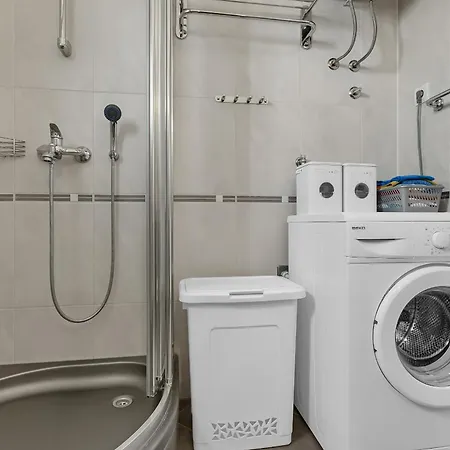 T&t Apartment *